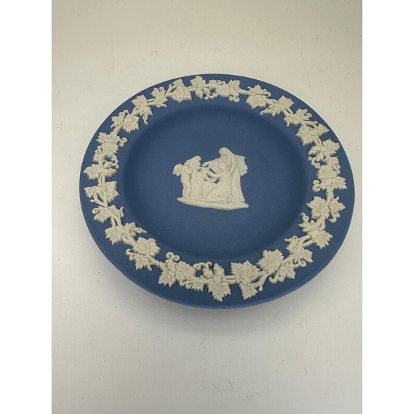 Wedgwood Jasperware Round Trinket Dish - Picture 1 of 4
